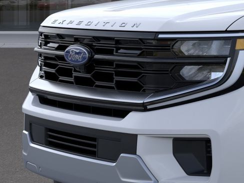 New 2026 Ford Expedition Platinum w/ Platinum Ultimate Package AWD/4WD image 17