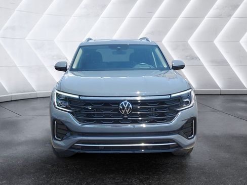 Used 2026 Volkswagen Atlas SEL Premium R-Line AWD/4WD image 2