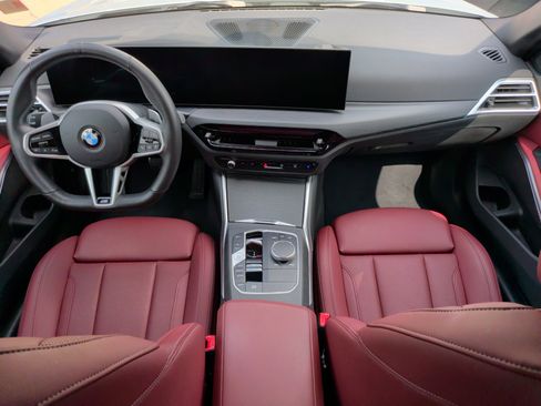 Used 2025 BMW 330i Sedan w/ M Sport Package RWD image 31