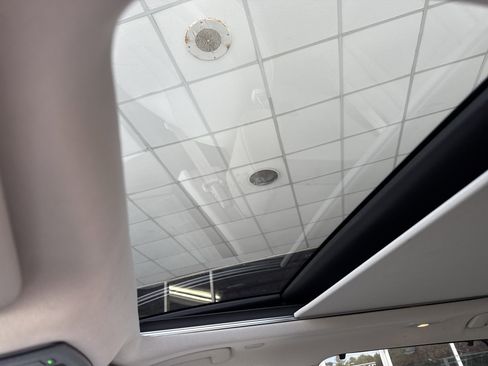 Used 2023 Nissan Rogue SV w/ SV Premium B Package FWD image 26