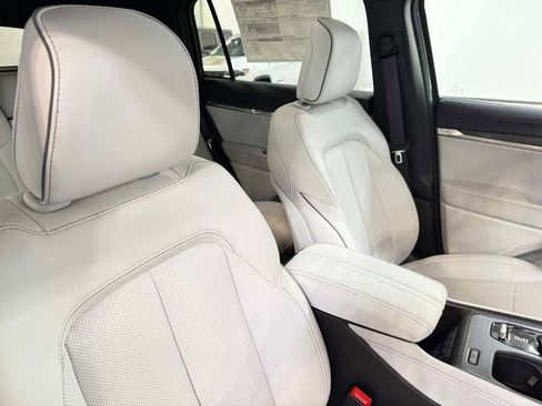 New 2025 Jeep Wagoneer S Limited image 25