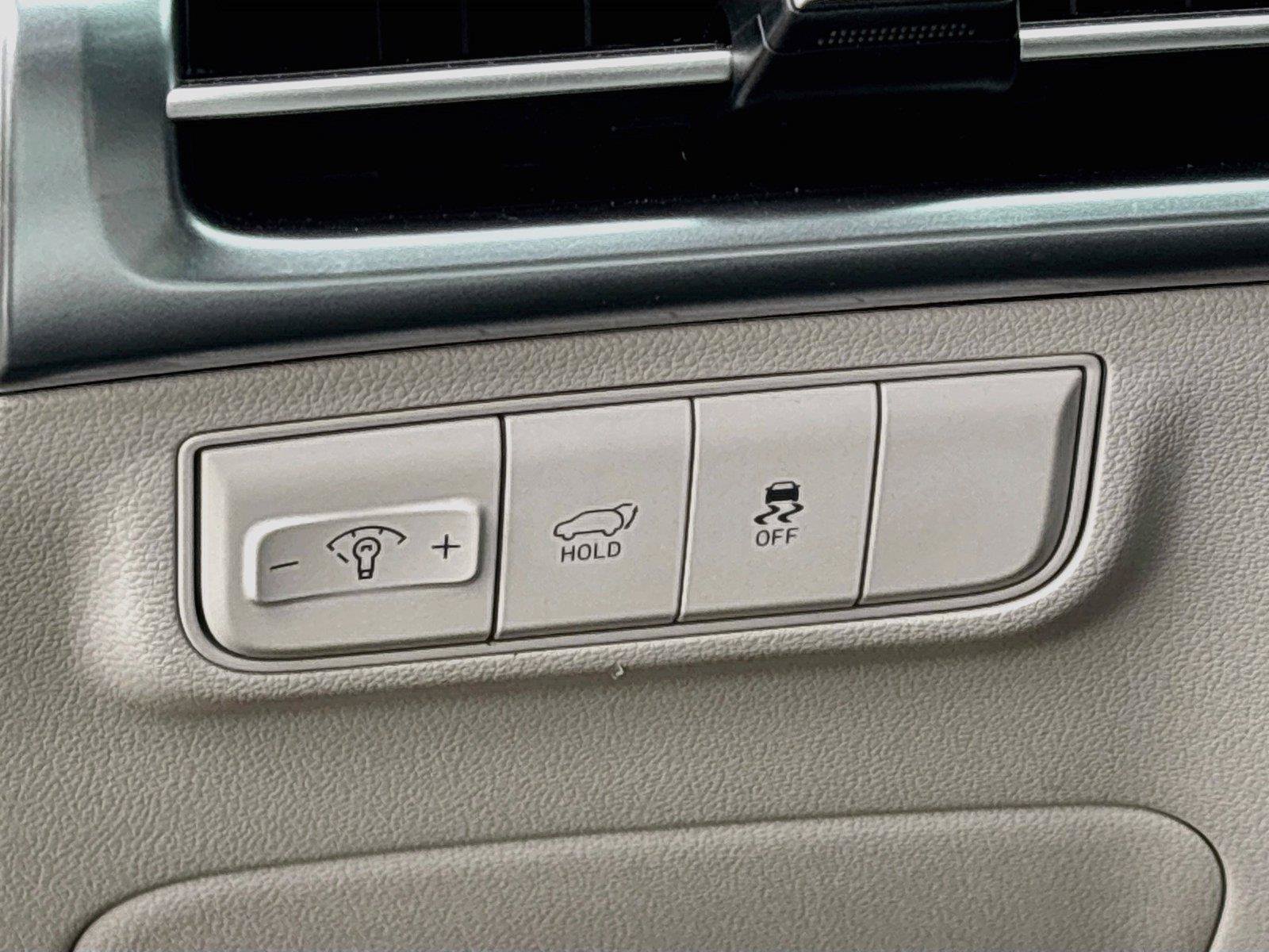 Certified 2025 Hyundai Tucson SEL AWD/4WD image 14