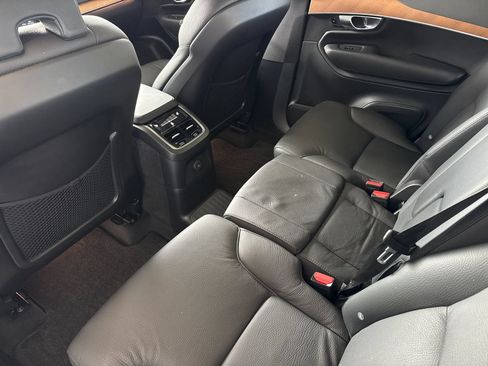 Certified 2024 Volvo XC90 T8 Plus w/ Protection Package Premier AWD/4WD image 6