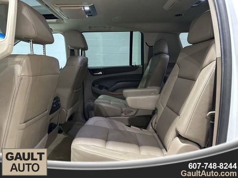 Used 2019 Chevrolet Suburban Premier image 15
