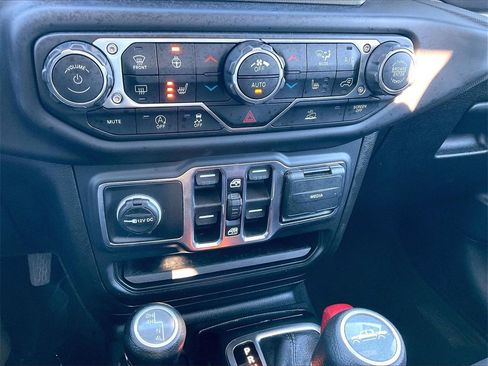 Used 2020 Jeep Gladiator Sport w/ Quick Order Package 24S image 24