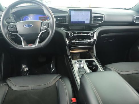 Used 2023 Ford Explorer ST AWD/4WD image 19