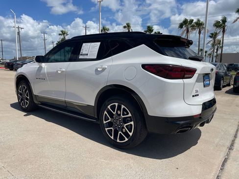 Used 2023 Chevrolet Blazer RS w/ Driver Confidence II Package FWD image 3