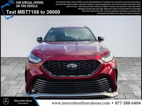 Used 2021 Toyota Highlander XSE image 2