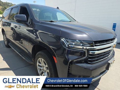 Used 2022 Chevrolet Suburban LT RWD image 7