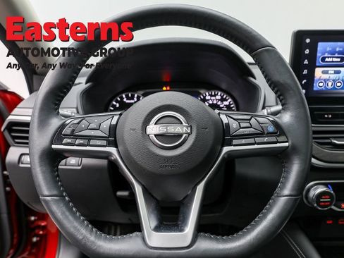 Used 2023 Nissan Altima 2.5 SL image 10