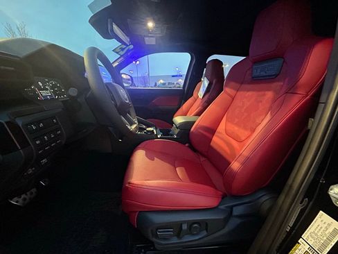 Used 2025 Toyota Tacoma TRD Pro image 22