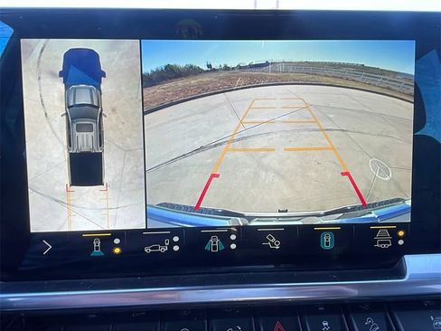 Used 2022 GMC Sierra 1500 Elevation w/ Elevation Premium Package image 27