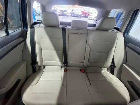 Used 2015 Volkswagen Golf TDI S image 27