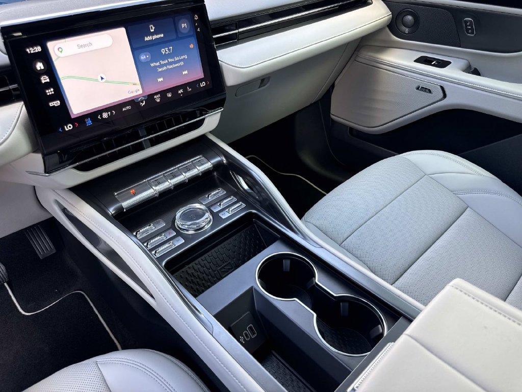 New 2026 Lincoln Nautilus Premier w/ Equipment Group 102A AWD/4WD image 25