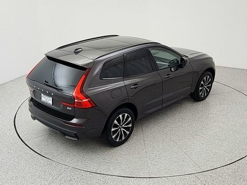 Certified 2025 Volvo XC60 B5 Plus w/ Climate Package AWD/4WD image 13