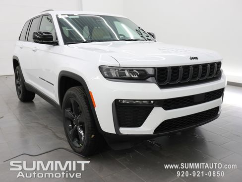 New 2026 Jeep Grand Cherokee Limited w/ Limited Altitude Package AWD/4WD image 2
