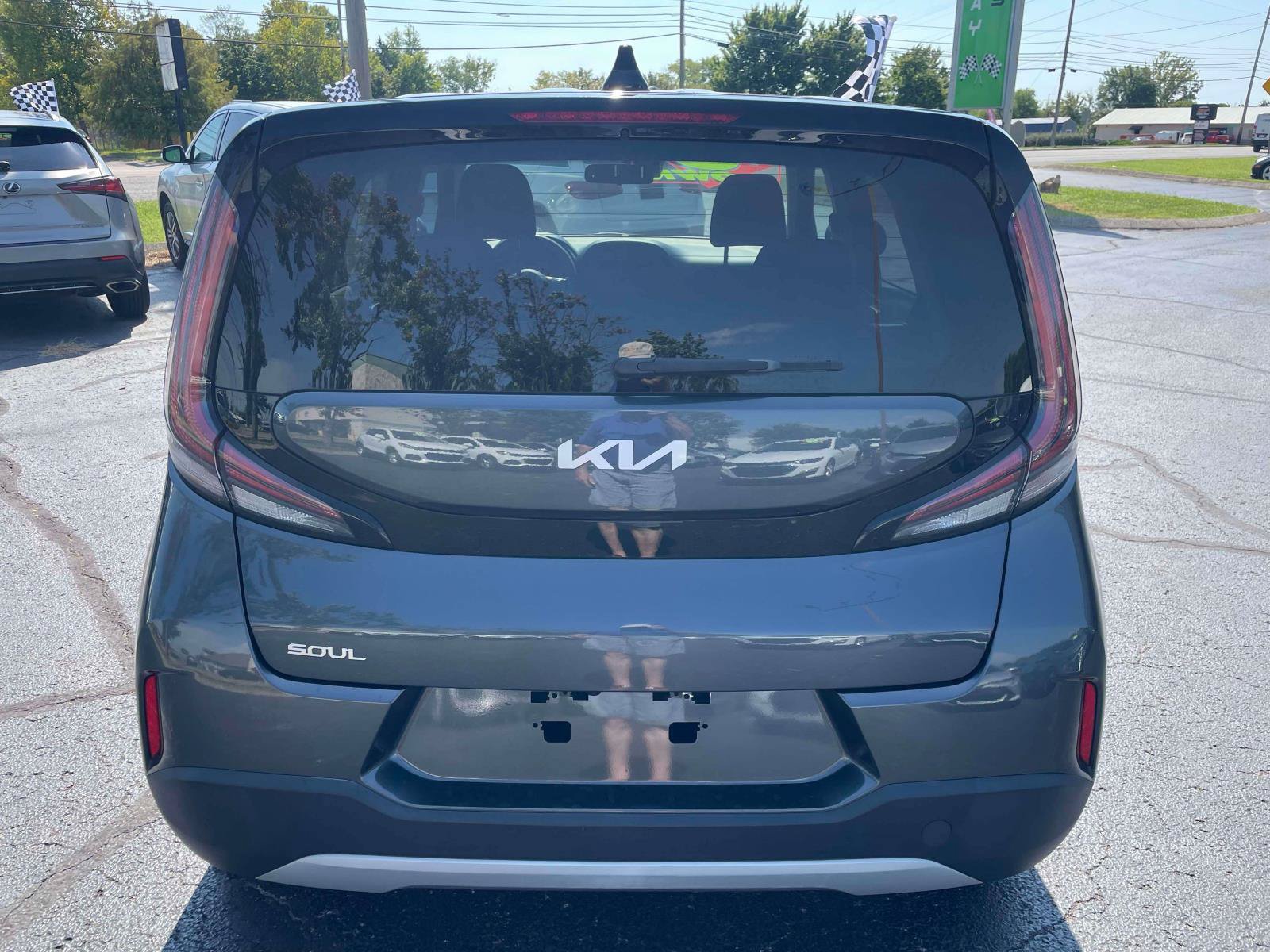 Used 2023 Kia Soul LX w/ Option Group 015 FWD image 7