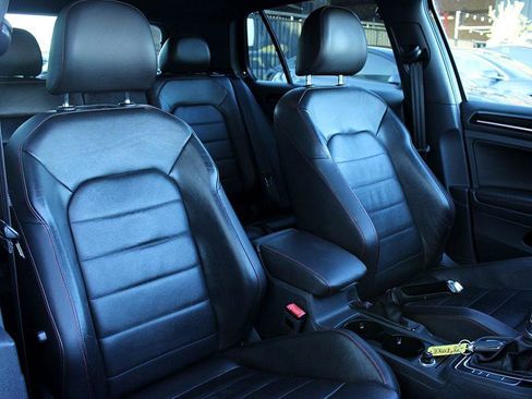 Used 2015 Volkswagen GTI Autobahn w/ Lighting Package (SEL) image 24