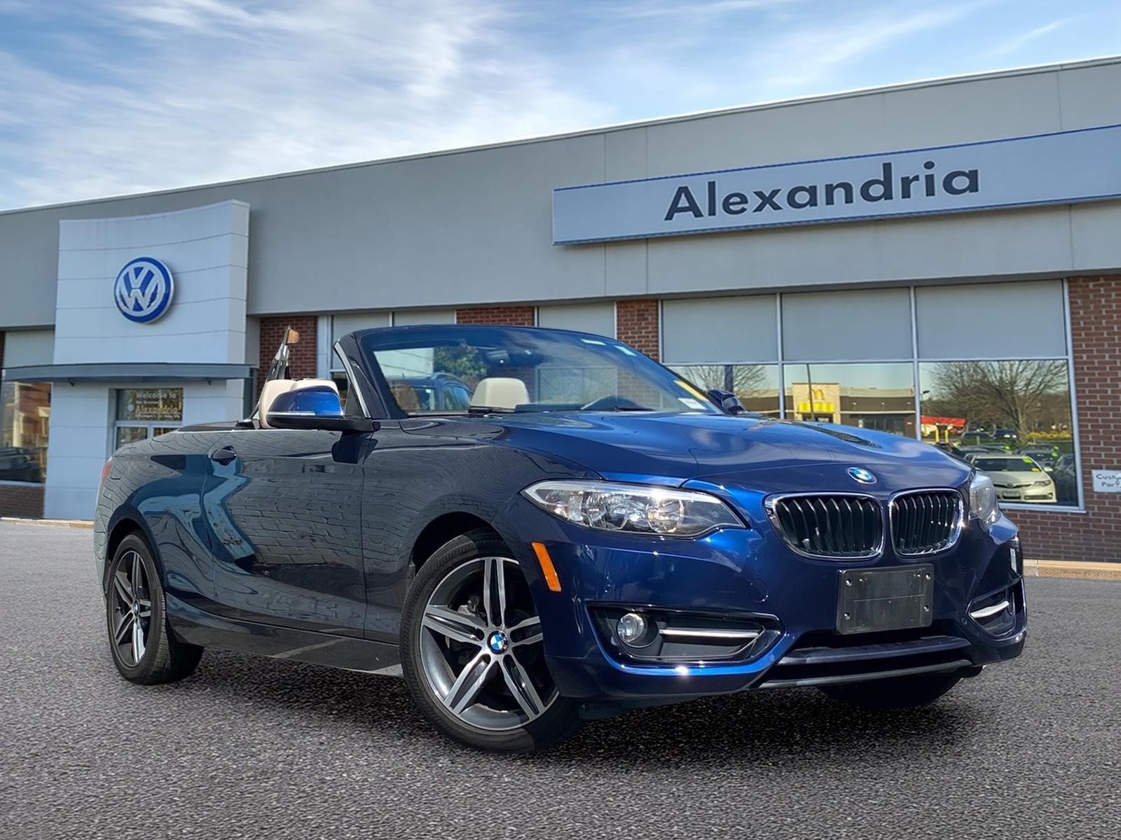 Used 2017 BMW 230i xDrive Convertible AWD/4WD image 1
