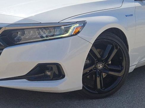 Used 2022 Honda Accord Sport image 3