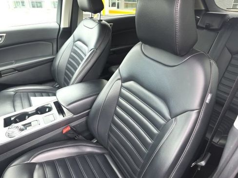 Used 2024 Ford Edge SEL AWD/4WD image 10