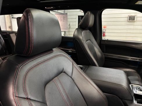 Used 2022 Ford Expedition Max Limited AWD/4WD image 31