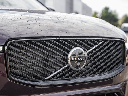 New 2026 Volvo XC60 B5 Ultra w/ Protection Package Premier image 11