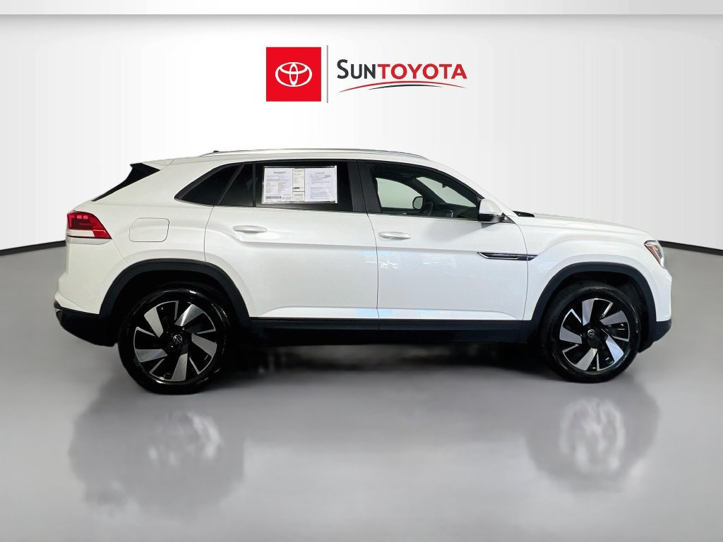 Used 2026 Volkswagen Atlas Cross Sport SE FWD image 2