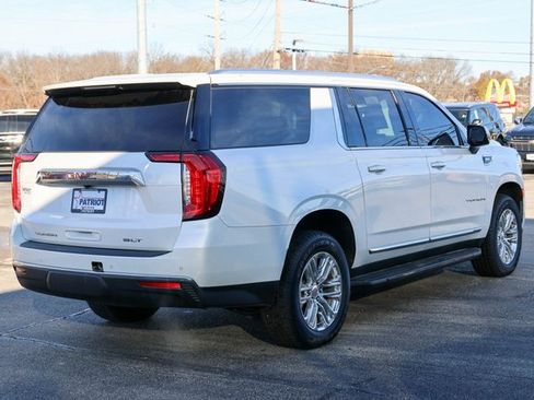 Used 2022 GMC Yukon XL SLT image 4