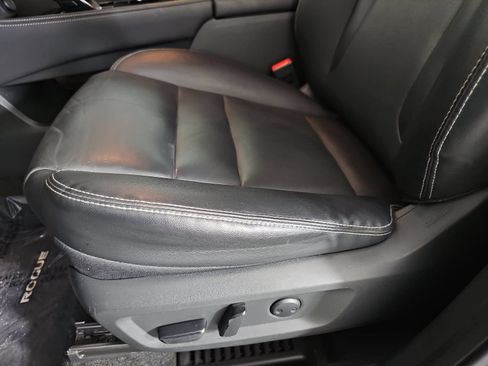 Certified 2022 Nissan Rogue SL w/ SL Premium Package FWD image 29