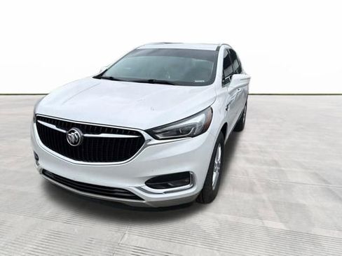 Used 2019 Buick Enclave Essence FWD image 2