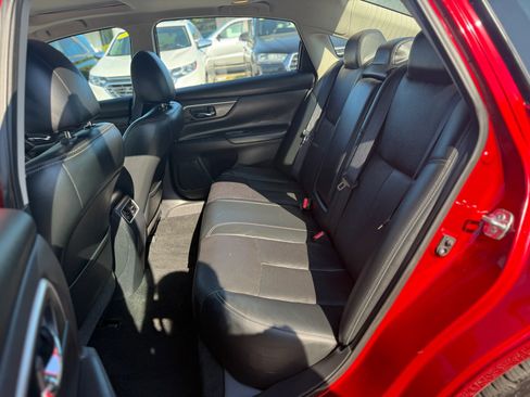 Used 2017 Nissan Altima 3.5 SL w/ 3.5SL Technology Package image 15