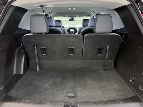 Used 2019 Chevrolet Traverse Premier w/ Driver Confidence II Package FWD image 33