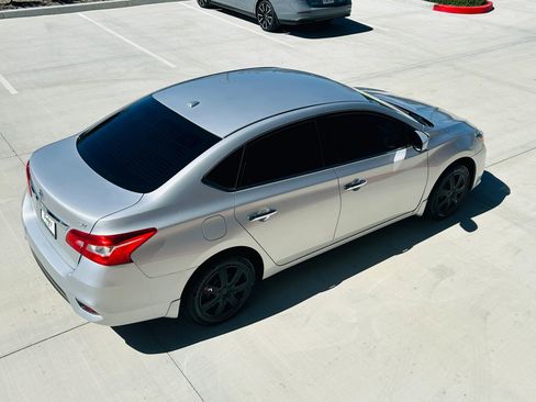 Used 2016 Nissan Sentra SV image 7