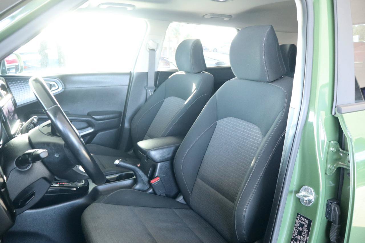 Used 2021 Kia Soul EX FWD image 16