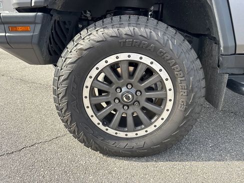 Used 2024 INEOS Grenadier Fieldmaster Edition image 9