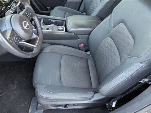 Used 2024 Nissan Pathfinder SV image 15