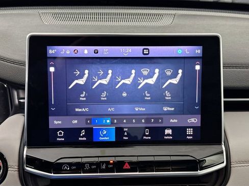 Used 2022 Jeep Compass Limited w/ Elite Group image 14