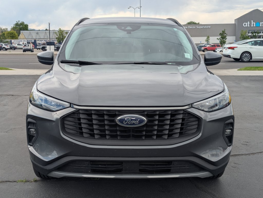 Used 2025 Ford Escape Platinum AWD/4WD image 10