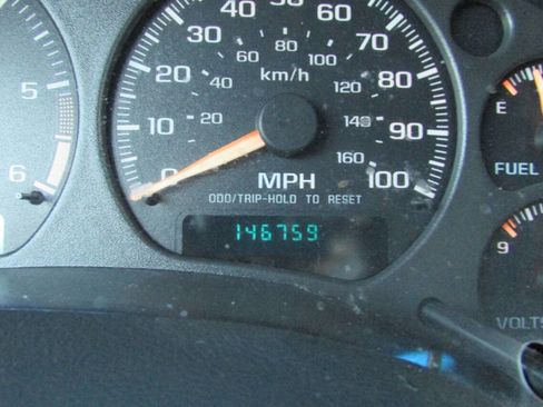 Used 2003 Chevrolet Blazer LS w/ Preferred Equipment Group AWD/4WD image 36