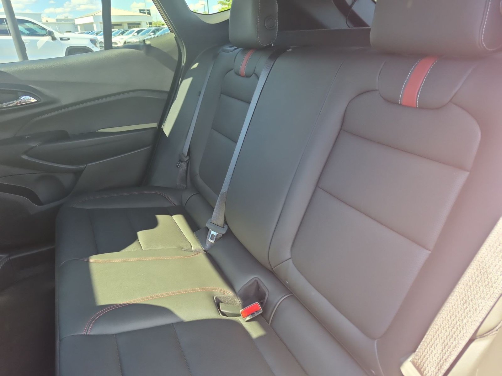 Used 2026 Chevrolet Trax RS w/ Sunroof Package FWD image 24