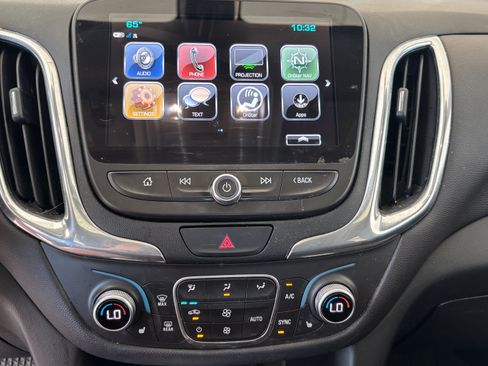 Used 2018 Chevrolet Equinox LT w/ Sun & Infotainment Package AWD/4WD image 14