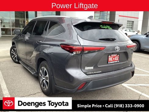 Used 2022 Toyota Highlander XLE image 6