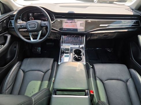 Used 2023 Audi Q8 Prestige AWD/4WD image 34