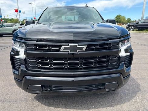 Used 2025 Chevrolet Silverado 1500 RST AWD/4WD image 3