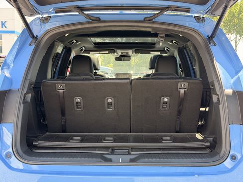 Used 2025 Honda Pilot TrailSport image 32