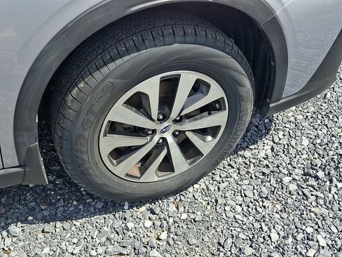 Used 2020 Subaru Outback Premium AWD/4WD image 11