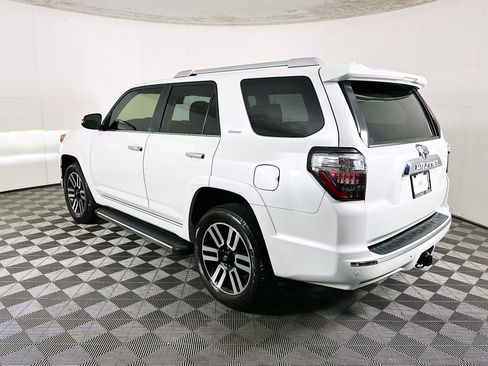 Used 2024 Toyota 4Runner Limited image 5
