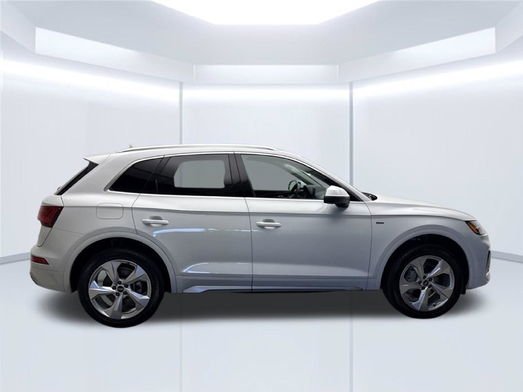 Certified 2023 Audi Q5 2.0T Premium Plus w/ Premium Plus Package AWD/4WD image 11