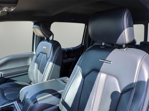 Used 2022 Ford F350 Platinum image 11